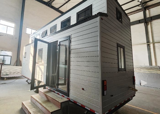 AS/NZS Standard Light Steel Prefab Tiny House On Wheels Kit บ้านสําหรับนักเดินทางที่มีความผจญภัย