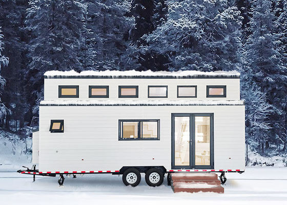บ้านขนาดเล็กในยุคใหม่บนล้อ พร้อมแผ่นแสงอาทิตย์ บ้านเคลื่อนที่ 2 ห้องนอน Prefab