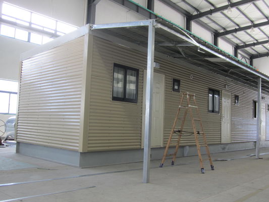 เหล็กเบาตกแต่งเสร็จแล้วสองชั้นบ้านสำเร็จรูป / บ้านโมดูลาร์ร่วมสมัยสีเหลือง