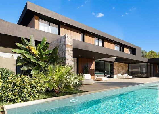 Luxury  Mobile Home Prefabricated House Villa Capsule Hotel 5 Bedroom With Outdoor Swimming Pool